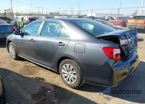 2012 Toyota Camry Le z USA, uszkodzony, nr VIN 4T1BF1FK4CU039043